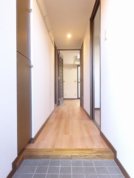 ライオンズマンション東四つ木101号室 玄関