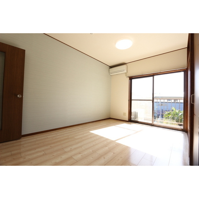 ハイツ中田 リビング