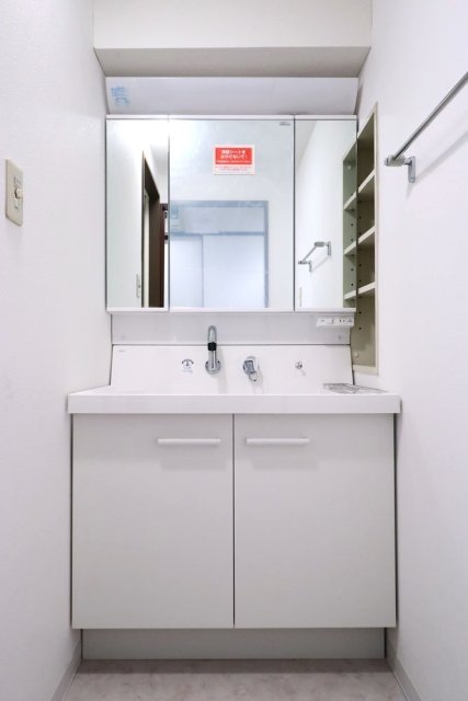 朝日シティパリオ王子神谷 洗面