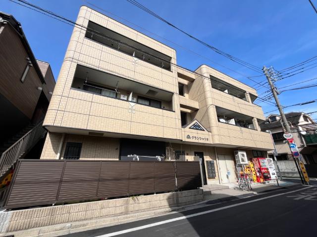 グランシャリオ 外観写真（昼）