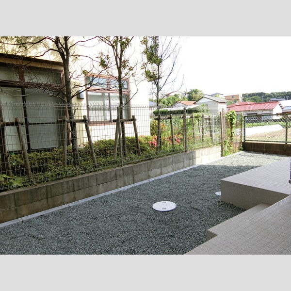 プランドール鎌倉103号室 庭