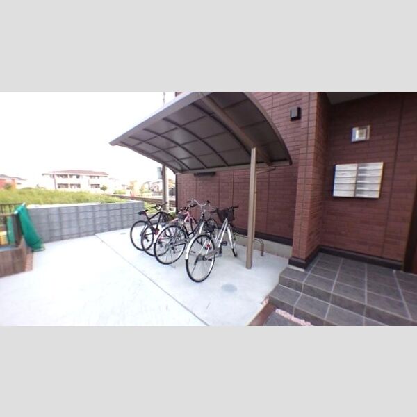 イースタンレイクK 駐輪場