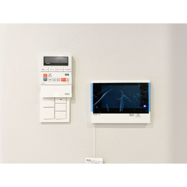 ACP Residence 新江古田0101号室 給湯器リモコン（室内）・モニターホン