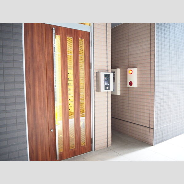 charcoal エントランス(オートロック)