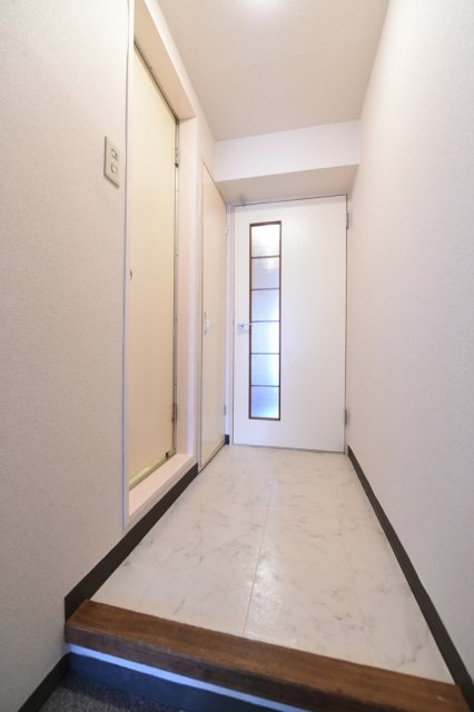 日神パレス赤堤3階 玄関