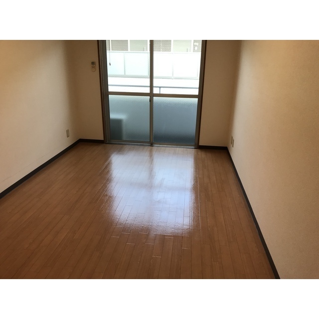 リュミエ本厚木 リビング