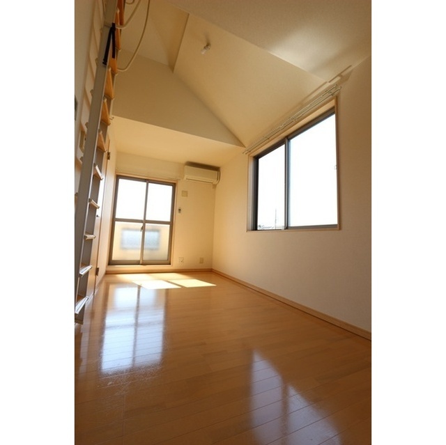 エテル　ネージュ リビング