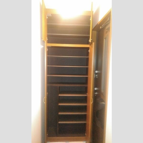 メゾンベール201号室 シューズボックス