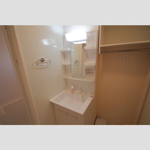 LUCIA(ルチア)107号室 洗面