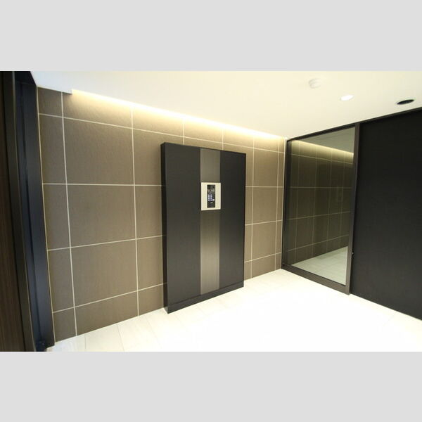 SUN RESIDENCE304号室 エントランス