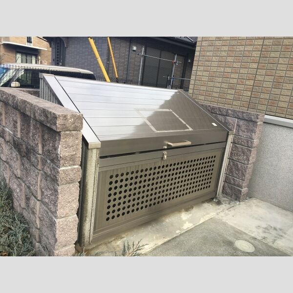 エトワールみなみ野　Ⅱ202号室 共用ゴミ置き場(専用ボックスが設置されています)