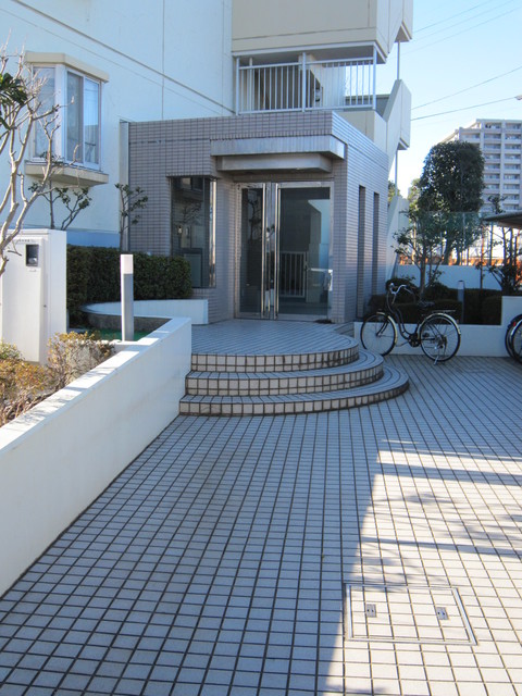 リバーサンド エントランス