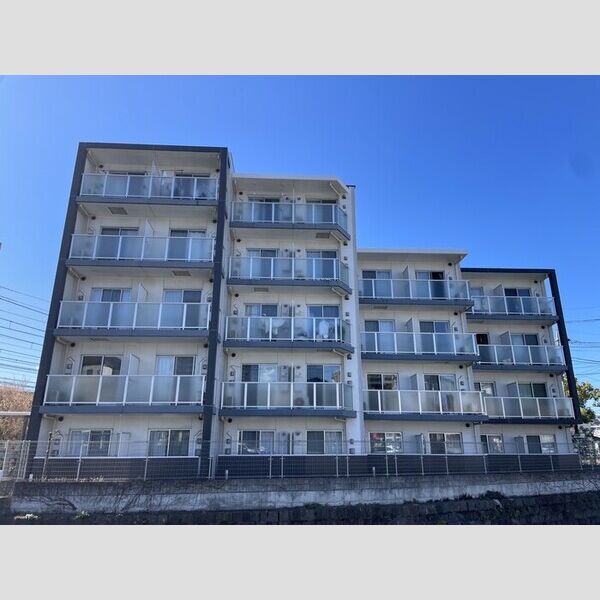 ミラージュ新子安406号室 外観