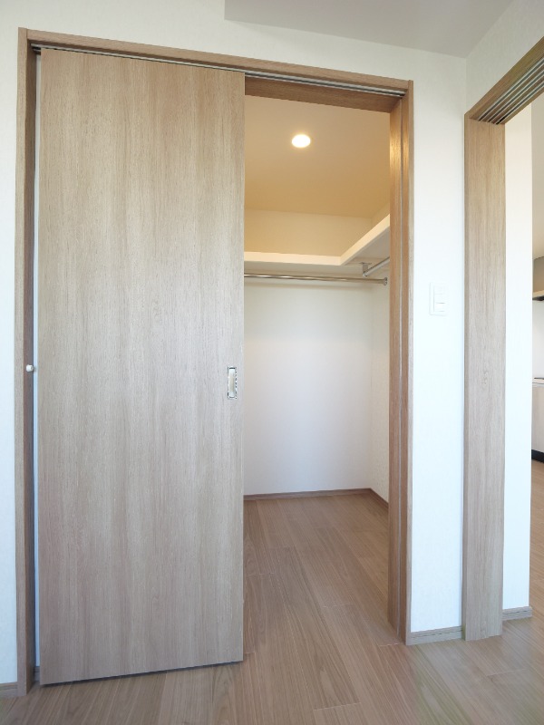 プレジオ西新井8階 収納