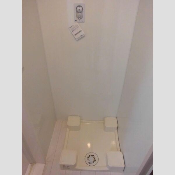 リヴェール201号室 洗濯機置き場