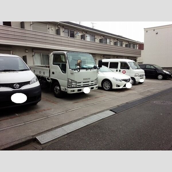 ルフラン 駐車場