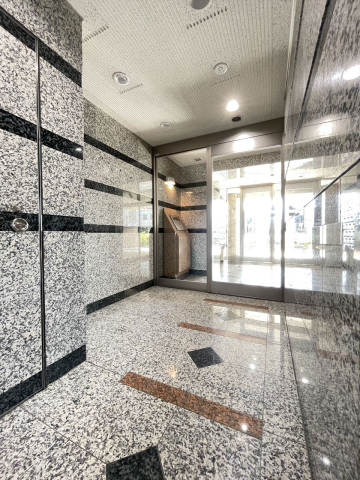 スカイコート駒沢大学302号室 駐輪場