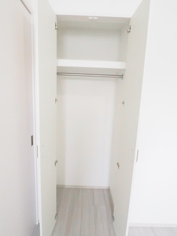 ドゥーエ入谷Ⅰ8階 収納