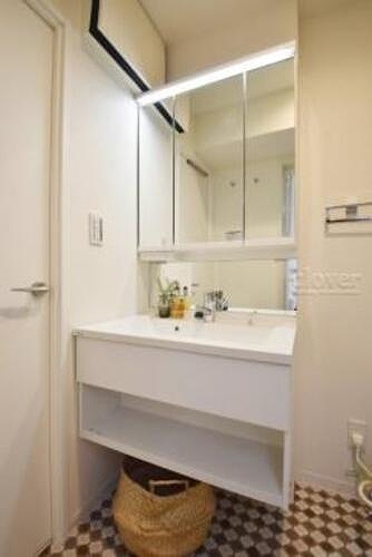 グランドメゾン王子 独立洗面台（購入時広告掲載写真）