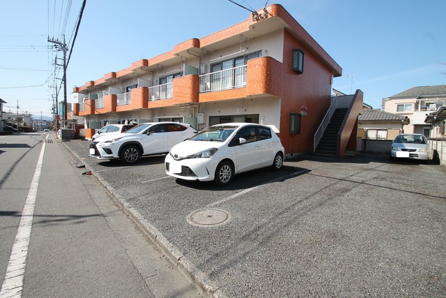 フラッツ　藤 駐車場！