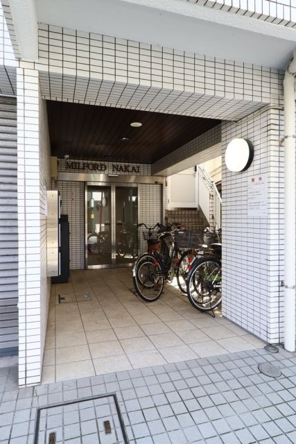 ミルフォード中井3階 エントランス