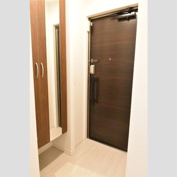 ラ・パージュ桜 玄関