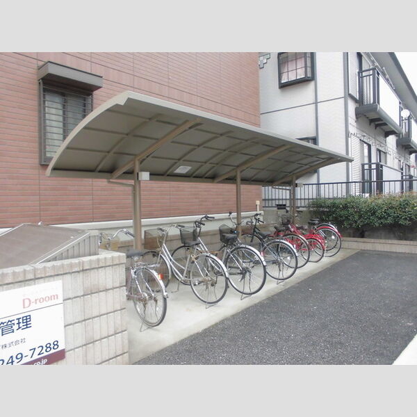 シャルムマリー203号室 駐輪場