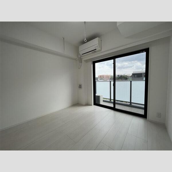 S-RESIDENCE横濱阪東橋502号室 玄関