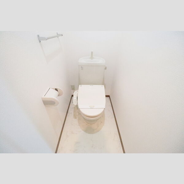 グリーンスクエア　D 温水洗浄暖房便座