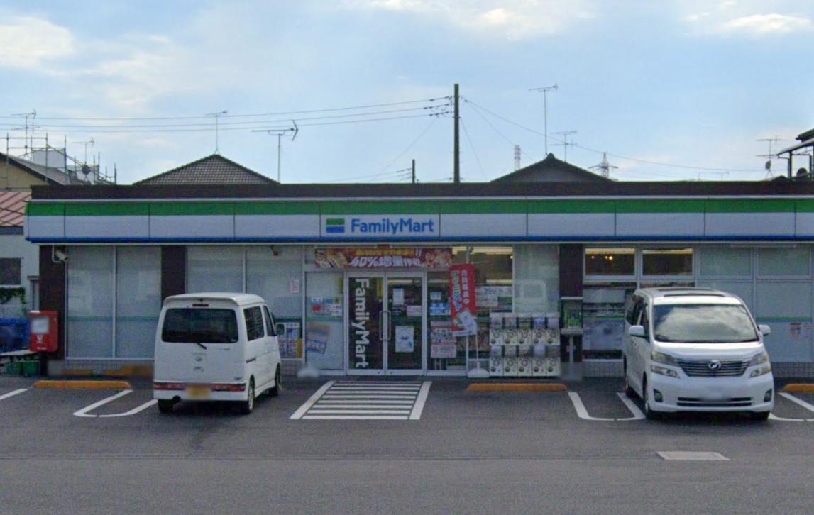 野田市中戸戸建 【コンビニエンスストア】ファミリーマート 野田二川店まで225ｍ