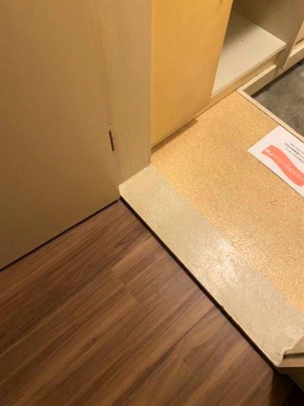 プライズ川口芝1階 玄関