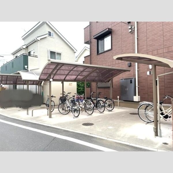 エミネンスⅡ102号室 駐輪場