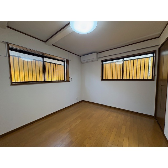北新宿2丁目戸建（2-14-6） 内観