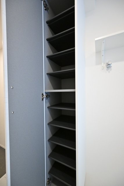 長楽町屋レジデンス1階 靴入