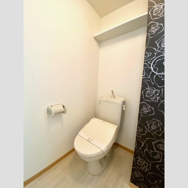 ロカ・パインハイツ 203号室温水洗浄暖房便座