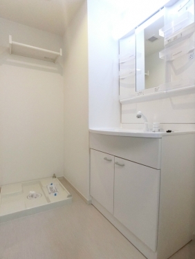 リブリ・ラサンテ湘南 洗面所