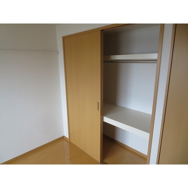 プレデパルク３ 収納