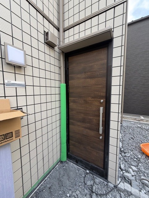 ＣＬＡＩＲＥ　　ＭＵＳＡＳＨＩ301号室 エントランス