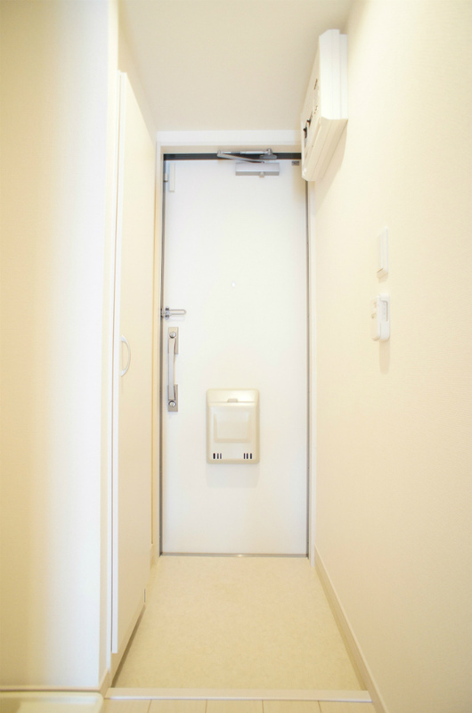 リブリ・T・S 湘南台2階 玄関