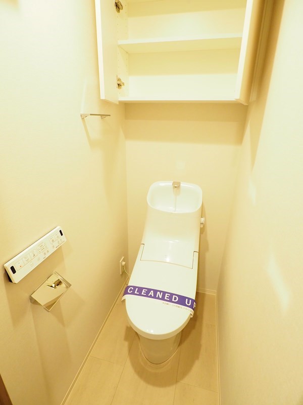 クレヴィアリグゼ日暮里10階 トイレ