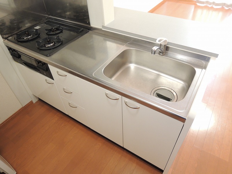 レオパレスリリー キッチン