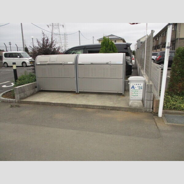 K・ファミリア ゴミ箱