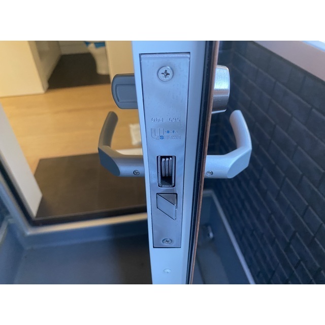 エステイトB能見台　205号室 玄関