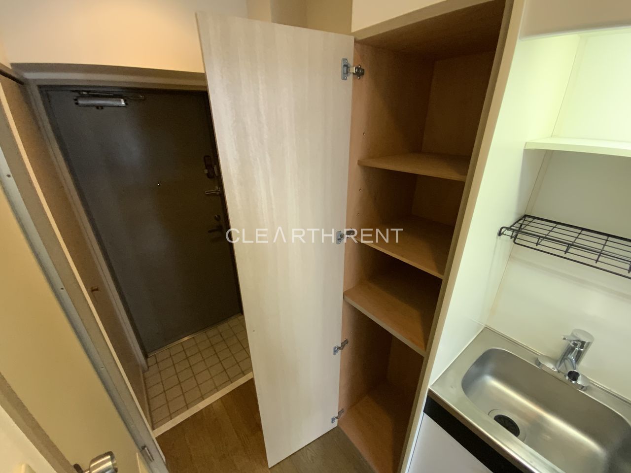 菱和パレス南大井4階 ★食料品や家電などを収納するのに便利な収納★