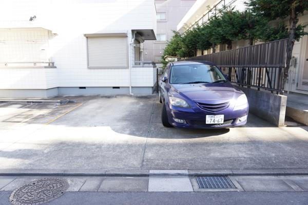 コスモハイツ2階 駐車場