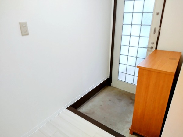 メゾン・ミキ3号室 玄関