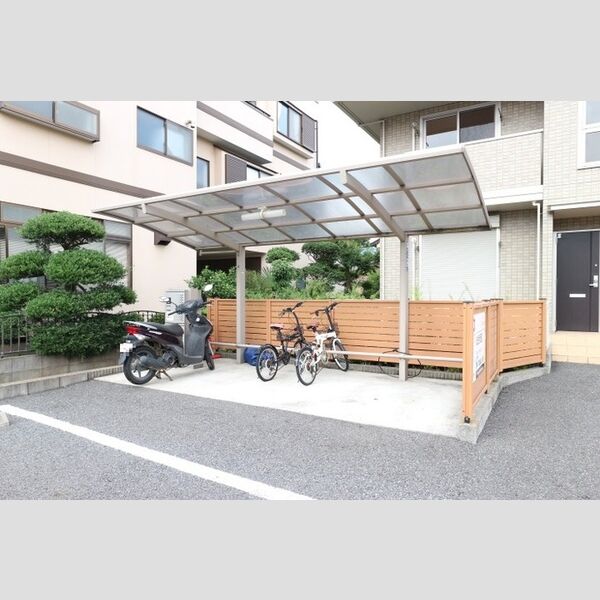 ラフォーレ上ノ台　A 駐輪場