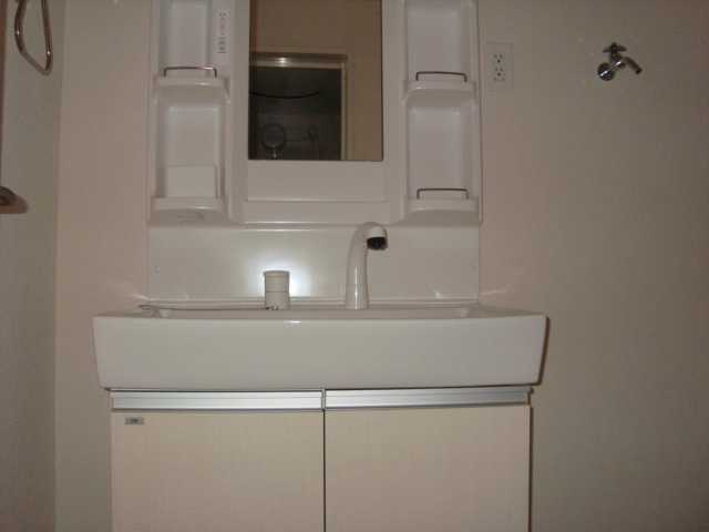 プティ　グリシーヌ シャンプードレッサー付洗面台