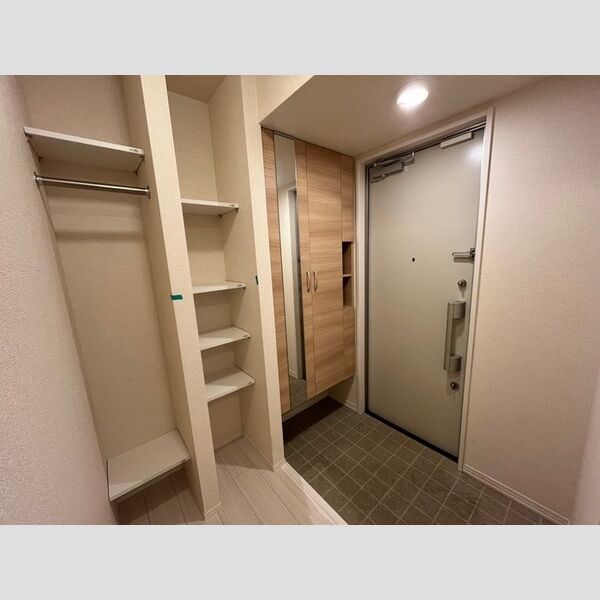 ベーチェル湘南 玄関