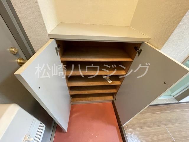 ツインフォーラムウエスト 玄関